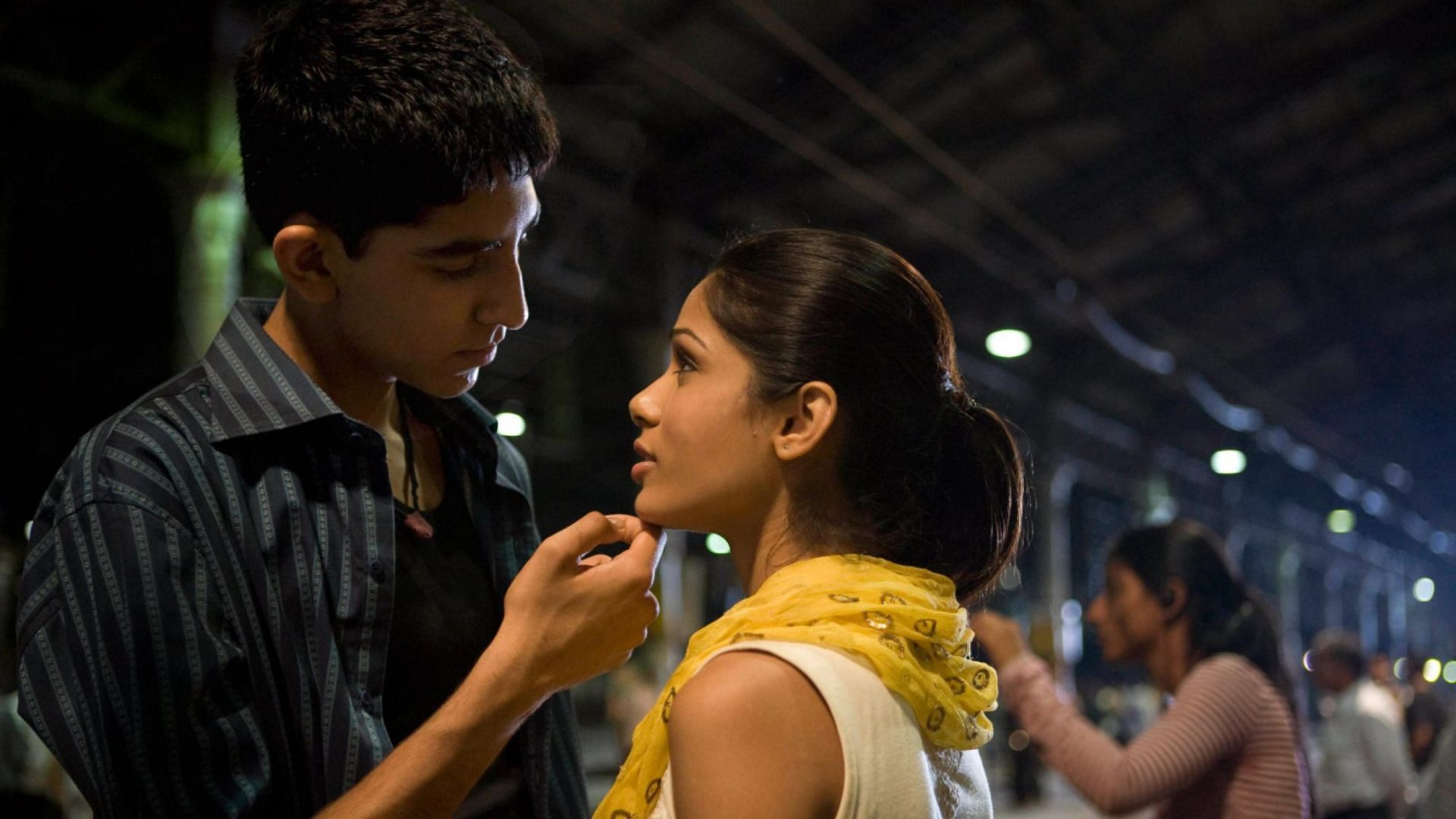 Still from Slumdog Millionaire (Image via Pathé Distribution)